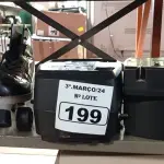 LOTE 199 - 02 RELÓGIOS DE PONTO E 01 PATINS. (NO ESTADO) ATENÇÃO! FAZER A VISITAÇÃO ANTES DE ARREMATAR, NÃO SABEMOS SE FUNCIONA. LEILÃO NÃO TEM GARANTIA E NEM DEVOLUÇÃO, SUJEITO A POSSÍVEIS AVARIAS VISÍVEIS/OCULTAS E/OU AUSÊNCIA DE COMPONENTES.