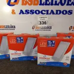 LOTE 336 - 04 LUMINÁRIAS DE LED EMBUTIR QUADRADA BIVOLT 18W 6500K DECORLUX. (NO ESTADO) ATENÇÃO! FAZER A VISITAÇÃO ANTES DE ARREMATAR, NÃO SABEMOS SE FUNCIONA. LEILÃO NÃO TEM GARANTIA E NEM DEVOLUÇÃO, SUJEITO A POSSÍVEIS AVARIAS VISÍVEIS/OCULTAS E/OU AUSÊNCIA DE COMPONENTES.