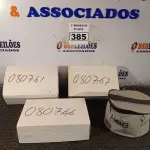 LOTE 385 - 03 APARELHOS DE TELEFONE. (NO ESTADO) ATENÇÃO! FAZER A VISITAÇÃO ANTES DE ARREMATAR, NÃO SABEMOS SE FUNCIONA. LEILÃO NÃO TEM GARANTIA E NEM DEVOLUÇÃO, SUJEITO A POSSÍVEIS AVARIAS VISÍVEIS/OCULTAS E/OU AUSÊNCIA DE COMPONENTES.