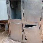 LOTE 478 - 01 GELADEIRA INDUSTRIAL EM INOX PARA RETIRADA DE PEÇAS. (NO ESTADO) ATENÇÃO! FAZER A VISITAÇÃO ANTES DE ARREMATAR, NÃO SABEMOS SE FUNCIONA. LEILÃO NÃO TEM GARANTIA E NEM DEVOLUÇÃO, SUJEITO A POSSÍVEIS AVARIAS VISÍVEIS/OCULTAS E/OU AUSÊNCIA DE COMPONENTES.