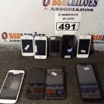 LOTE 491 - 08 CELULARES MARCAS E MODELOS DIVERSOS PARA RETIRADA DE PEÇAS. (NO ESTADO) ATENÇÃO! FAZER A VISITAÇÃO ANTES DE ARREMATAR, NÃO SABEMOS SE FUNCIONA. LEILÃO NÃO TEM GARANTIA E NEM DEVOLUÇÃO, SUJEITO A POSSÍVEIS AVARIAS VISÍVEIS/OCULTAS E/OU AUSÊNCIA DE COMPONENTES.