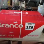 LOTE 278 - 01 MOTOSERRA BMT52A SABRE 18” BRANCO. (NO ESTADO) ATENÇÃO! FAZER A VISITAÇÃO ANTES DE ARREMATAR, NÃO SABEMOS SE FUNCIONA. LEILÃO NÃO TEM GARANTIA E NEM DEVOLUÇÃO, SUJEITO A POSSÍVEIS AVARIAS VISÍVEIS/OCULTAS E/OU AUSÊNCIA DE COMPONENTES.