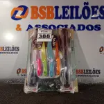 LOTE 388 - 01 TABUA PARA CORTE DE FRIOS, 02 BARRAS MAGNÉTICAS E 01 JOGO DE FACAS. (NO ESTADO) ATENÇÃO! FAZER A VISITAÇÃO ANTES DE ARREMATAR, NÃO SABEMOS SE FUNCIONA. LEILÃO NÃO TEM GARANTIA E NEM DEVOLUÇÃO, SUJEITO A POSSÍVEIS AVARIAS VISÍVEIS/OCULTAS E/OU AUSÊNCIA DE COMPONENTES.