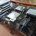 LOTE 407 - 07 REFLETORES. (NO ESTADO) ATENÇÃO! FAZER A VISITAÇÃO ANTES DE ARREMATAR, NÃO SABEMOS SE FUNCIONA. LEILÃO NÃO TEM GARANTIA E NEM DEVOLUÇÃO, SUJEITO A POSSÍVEIS AVARIAS VISÍVEIS/OCULTAS E/OU AUSÊNCIA DE COMPONENTES.