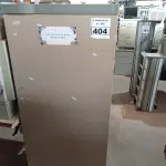 LOTE 404 - 01 GELADEIRA MARCA PROSDÓCIMO 220V. (NO ESTADO) ATENÇÃO! FAZER A VISITAÇÃO ANTES DE ARREMATAR, NÃO SABEMOS SE FUNCIONA. LEILÃO NÃO TEM GARANTIA E NEM DEVOLUÇÃO, SUJEITO A POSSÍVEIS AVARIAS VISÍVEIS/OCULTAS E/OU AUSÊNCIA DE COMPONENTES.