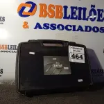 LOTE 464 - 01 GPS JUNIPER MESA COM MALETA. (NO ESTADO) ATENÇÃO! FAZER A VISITAÇÃO ANTES DE ARREMATAR, NÃO SABEMOS SE FUNCIONA. LEILÃO NÃO TEM GARANTIA E NEM DEVOLUÇÃO, SUJEITO A POSSÍVEIS AVARIAS VISÍVEIS/OCULTAS E/OU AUSÊNCIA DE COMPONENTES.