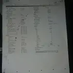 LOTE 021 - 04 MULTIFUNCIONAL MONO LASER_KYOCERA TASKALFA 3010I + GRAMPEADOR 50 FLS + GABINETE COM RODAS (NO ESTADO)