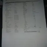 LOTE 017 - 03 MULTIFUNCIONAL MONO LASER_KYOCERA TASKALFA 3010I + GRAMPEADOR 50 FLS + GABINETE COM RODAS (NO ESTADO)