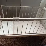 LOTE 472 - 02 BERÇOS DE FERRO E 01 MESINHA. (NO ESTADO) ATENÇÃO! FAZER A VISITAÇÃO ANTES DE ARREMATAR, NÃO SABEMOS SE FUNCIONA. LEILÃO NÃO TEM GARANTIA E NEM DEVOLUÇÃO, SUJEITO A POSSÍVEIS AVARIAS VISÍVEIS/OCULTAS E/OU AUSÊNCIA DE COMPONENTES.