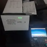 LOTE 006 - 02 MULTIFUNCIONAL MONO LASER_KYOCERA TASKALFA 3010I + GRAMPEADOR 50 FLS + GABINETE COM RODAS (NO ESTADO)