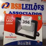 LOTE 356 - 01 REFLETOR DE SUPER LED 200W BIVOLT E DURAÇÃO DE 20.000 HORAS 6.000K MARCA DECORLUX. (NOVO). (NO ESTADO) ATENÇÃO! FAZER A VISITAÇÃO ANTES DE ARREMATAR, NÃO SABEMOS SE FUNCIONA. LEILÃO NÃO TEM GARANTIA E NEM DEVOLUÇÃO, SUJEITO A POSSÍVEIS AVARIAS VISÍVEIS/OCULTAS E/OU AUSÊNCIA DE COMPONENTES.