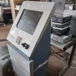 LOTE 325 - 01 TOTEM. (NO ESTADO) ATENÇÃO! FAZER A VISITAÇÃO ANTES DE ARREMATAR, NÃO SABEMOS SE FUNCIONA. LEILÃO NÃO TEM GARANTIA E NEM DEVOLUÇÃO, SUJEITO A POSSÍVEIS AVARIAS VISÍVEIS/OCULTAS E/OU AUSÊNCIA DE COMPONENTES.