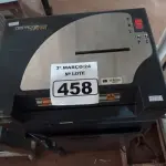 LOTE 458 - 01 FRAGMENTADORA DE PAPEL. (NO ESTADO) ATENÇÃO! FAZER A VISITAÇÃO ANTES DE ARREMATAR, NÃO SABEMOS SE FUNCIONA. LEILÃO NÃO TEM GARANTIA E NEM DEVOLUÇÃO, SUJEITO A POSSÍVEIS AVARIAS VISÍVEIS/OCULTAS E/OU AUSÊNCIA DE COMPONENTES.