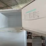 LOTE 303 - 01 GELADEIRA MARCA ELECTROLUX 220V. (NO ESTADO) ATENÇÃO! FAZER A VISITAÇÃO ANTES DE ARREMATAR, NÃO SABEMOS SE FUNCIONA. LEILÃO NÃO TEM GARANTIA E NEM DEVOLUÇÃO, SUJEITO A POSSÍVEIS AVARIAS VISÍVEIS/OCULTAS E/OU AUSÊNCIA DE COMPONENTES.