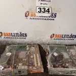 LOTE 334 - 02 PLACAS MÃE MARCAS E MODELOS DIVERSOS. (NO ESTADO) ATENÇÃO! FAZER A VISITAÇÃO ANTES DE ARREMATAR, NÃO SABEMOS SE FUNCIONA. LEILÃO NÃO TEM GARANTIA E NEM DEVOLUÇÃO, SUJEITO A POSSÍVEIS AVARIAS VISÍVEIS/OCULTAS E/OU AUSÊNCIA DE COMPONENTES.