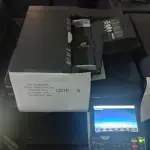 LOTE 009 - 02 MULTIFUNCIONAL MONO LASER_KYOCERA TASKALFA 3010I + GRAMPEADOR 50 FLS + GABINETE COM RODAS (NO ESTADO)