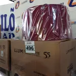 LOTE 496 - 02 LUMINÁRIAS PENDENTE SÃO PAULO. (NO ESTADO) ATENÇÃO! FAZER A VISITAÇÃO ANTES DE ARREMATAR, NÃO SABEMOS SE FUNCIONA. LEILÃO NÃO TEM GARANTIA E NEM DEVOLUÇÃO, SUJEITO A POSSÍVEIS AVARIAS VISÍVEIS/OCULTAS E/OU AUSÊNCIA DE COMPONENTES.