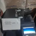 LOTE 005 - 01 MULTIFUNCIONAL MONO LASER_KYOCERA TASKALFA 3010I + GABINETE COM RODAS E 01 MULTIFUNCIONAL COLOR LASER_KYOCERA TASKALFA 4551CI + GRAMPEADOR 50 FLS + GABINETE COM RODAS (NO ESTADO)
