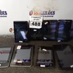 LOTE 488 - 08 TABLETS MARCAS E MODELOS DIVERSOS PARA RETIRADA DE PEÇAS. (NO ESTADO) ATENÇÃO! FAZER A VISITAÇÃO ANTES DE ARREMATAR, NÃO SABEMOS SE FUNCIONA. LEILÃO NÃO TEM GARANTIA E NEM DEVOLUÇÃO, SUJEITO A POSSÍVEIS AVARIAS VISÍVEIS/OCULTAS E/OU AUSÊNCIA DE COMPONENTES.