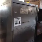 LOTE 432 - 01 ARQUIVO DE AÇO COM 03 GAVETAS. (NO ESTADO) ATENÇÃO! FAZER A VISITAÇÃO ANTES DE ARREMATAR, NÃO SABEMOS SE FUNCIONA. LEILÃO NÃO TEM GARANTIA E NEM DEVOLUÇÃO, SUJEITO A POSSÍVEIS AVARIAS VISÍVEIS/OCULTAS E/OU AUSÊNCIA DE COMPONENTES.