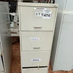 LOTE 474 - 01 ARQUIVO DE AÇO COM 04 GAVETAS. (NO ESTADO) ATENÇÃO! FAZER A VISITAÇÃO ANTES DE ARREMATAR, NÃO SABEMOS SE FUNCIONA. LEILÃO NÃO TEM GARANTIA E NEM DEVOLUÇÃO, SUJEITO A POSSÍVEIS AVARIAS VISÍVEIS/OCULTAS E/OU AUSÊNCIA DE COMPONENTES.