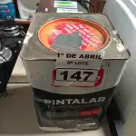 LOTE 147 - 01 LATA DE TINTA IQUINE PINTALAR 18L FOSCO AVELUDADO SEM A IDENTIFICAÇÃO DE COR. (NO ESTADO) ATENÇÃO! FAZER A VISITAÇÃO ANTES DE ARREMATAR, NÃO SABEMOS SE FUNCIONA. LEILÃO NÃO TEM GARANTIA E NEM DEVOLUÇÃO, SUJEITO A POSSÍVEIS AVARIAS VISÍVEIS/OCULTAS E/OU AUSÊNCIA DE COMPONENTES.