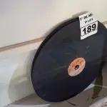 LOTE 189 - 05 DISCOS DE CORTE. (NO ESTADO) ATENÇÃO! FAZER A VISITAÇÃO ANTES DE ARREMATAR, NÃO SABEMOS SE FUNCIONA. LEILÃO NÃO TEM GARANTIA E NEM DEVOLUÇÃO, SUJEITO A POSSÍVEIS AVARIAS VISÍVEIS/OCULTAS E/OU AUSÊNCIA DE COMPONENTES.