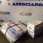 LOTE 184 - 10 MÁSCARAS DE PROTEÇÃO E 04 TERMÔMETROS DIGITAIS. (NO ESTADO) ATENÇÃO! FAZER A VISITAÇÃO ANTES DE ARREMATAR, NÃO SABEMOS SE FUNCIONA. LEILÃO NÃO TEM GARANTIA E NEM DEVOLUÇÃO, SUJEITO A POSSÍVEIS AVARIAS VISÍVEIS/OCULTAS E/OU AUSÊNCIA DE COMPONENTES.