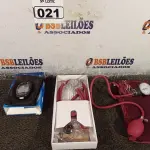 LOTE 021 - 01 ESFIGMOMANÔMETRO ANEROIDE, 01 ESTETOSCÓPIO E 01 MEDIDOR DE GLICEMIA.  (NO ESTADO) ATENÇÃO! FAZER A VISITAÇÃO ANTES DE ARREMATAR, NÃO SABEMOS SE FUNCIONA. LEILÃO NÃO TEM GARANTIA E NEM DEVOLUÇÃO, SUJEITO A POSSÍVEIS AVARIAS VISÍVEIS/OCULTAS E/OU AUSÊNCIA DE COMPONENTES.