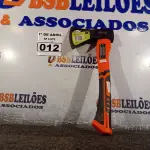 LOTE 012 - 01 MACHADINHA CAÇA E PESCA COM CABO EMBORRACHADO. (NO ESTADO) ATENÇÃO! FAZER A VISITAÇÃO ANTES DE ARREMATAR, NÃO SABEMOS SE FUNCIONA. LEILÃO NÃO TEM GARANTIA E NEM DEVOLUÇÃO, SUJEITO A POSSÍVEIS AVARIAS VISÍVEIS/OCULTAS E/OU AUSÊNCIA DE COMPONENTES.