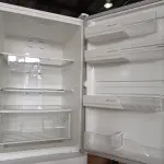 LOTE 037 - 01 REFRIGERADOR ELECTROLUX 220V MODELO: DB53. (REFRIGERATOR) (NO ESTADO) BF8677U