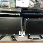 LOTE 078 - 06 MONITORES MARCAS E MODELOS DIVERSOS PARA RETIRADA DE PEÇAS. (NO ESTADO) ATENÇÃO! FAZER A VISITAÇÃO ANTES DE ARREMATAR, NÃO SABEMOS SE FUNCIONA. LEILÃO NÃO TEM GARANTIA E NEM DEVOLUÇÃO, SUJEITO A POSSÍVEIS AVARIAS VISÍVEIS/OCULTAS E/OU AUSÊNCIA DE COMPONENTES.