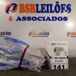 LOTE 141 - 10 MÁSCARAS DE PROTEÇÃO E 04 TERMÔMETROS DIGITAIS. (NO ESTADO) ATENÇÃO! FAZER A VISITAÇÃO ANTES DE ARREMATAR, NÃO SABEMOS SE FUNCIONA. LEILÃO NÃO TEM GARANTIA E NEM DEVOLUÇÃO, SUJEITO A POSSÍVEIS AVARIAS VISÍVEIS/OCULTAS E/OU AUSÊNCIA DE COMPONENTES.