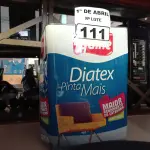 LOTE 111 - 01 LATA DE TINTA IQUINE DIATEX PINTA MAIS 18L FOSCO BASE “P”. (NO ESTADO) ATENÇÃO! FAZER A VISITAÇÃO ANTES DE ARREMATAR, NÃO SABEMOS SE FUNCIONA. LEILÃO NÃO TEM GARANTIA E NEM DEVOLUÇÃO, SUJEITO A POSSÍVEIS AVARIAS VISÍVEIS/OCULTAS E/OU AUSÊNCIA DE COMPONENTES.