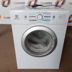 LOTE 012 - 01 SECADORA DE ROUPAS 10KG ELETROLUX 220V MODELO:ST10. (CLOSTHES DRYER) (NO ESTADO) AV9827A