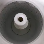 LOTE 013 - 01 MÁQUINA DE LAVAR ROUPAS WHIRLPOOL IMPORTADO. (WASHER MACHINE) (NO ESTADO) AV9837J
