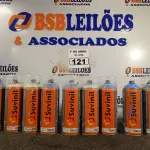 LOTE 121 - 08 TUBOS DE SPRAY SUVINIL CORES DIVERSAS. (NO ESTADO) ATENÇÃO! FAZER A VISITAÇÃO ANTES DE ARREMATAR, NÃO SABEMOS SE FUNCIONA. LEILÃO NÃO TEM GARANTIA E NEM DEVOLUÇÃO, SUJEITO A POSSÍVEIS AVARIAS VISÍVEIS/OCULTAS E/OU AUSÊNCIA DE COMPONENTES.