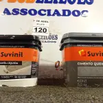 LOTE 120 - 01 BALDE DE CIMENTO QUEIMADO 5KG E 01 BALDE DE MANTA LIQUIDA 5GK MARCAS SUVINIL. (NO ESTADO) ATENÇÃO! FAZER A VISITAÇÃO ANTES DE ARREMATAR, NÃO SABEMOS SE FUNCIONA. LEILÃO NÃO TEM GARANTIA E NEM DEVOLUÇÃO, SUJEITO A POSSÍVEIS AVARIAS VISÍVEIS/OCULTAS E/OU AUSÊNCIA DE COMPONENTES.