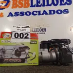 LOTE 002 - 01 COMPRESSOR DE AR PORTÁTIL 12V 150PSI. (NO ESTADO) ATENÇÃO! FAZER A VISITAÇÃO ANTES DE ARREMATAR, NÃO SABEMOS SE FUNCIONA. LEILÃO NÃO TEM GARANTIA E NEM DEVOLUÇÃO, SUJEITO A POSSÍVEIS AVARIAS VISÍVEIS/OCULTAS E/OU AUSÊNCIA DE COMPONENTES.
