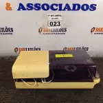 LOTE 023 - 01 TOCA-DISCOS ANTIGO.  (NO ESTADO) ATENÇÃO! FAZER A VISITAÇÃO ANTES DE ARREMATAR, NÃO SABEMOS SE FUNCIONA. LEILÃO NÃO TEM GARANTIA E NEM DEVOLUÇÃO, SUJEITO A POSSÍVEIS AVARIAS VISÍVEIS/OCULTAS E/OU AUSÊNCIA DE COMPONENTES.