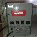 LOTE 048 - 01 AUTOTRANSFORMADOR MODELO KCE 3000. (NO ESTADO) ATENÇÃO! FAZER A VISITAÇÃO ANTES DE ARREMATAR, NÃO SABEMOS SE FUNCIONA. LEILÃO NÃO TEM GARANTIA E NEM DEVOLUÇÃO, SUJEITO A POSSÍVEIS AVARIAS VISÍVEIS/OCULTAS E/OU AUSÊNCIA DE COMPONENTES.
