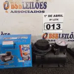 LOTE 013 - 01 COMPRESSOR DE AR PORTÁTIL 12V. (NO ESTADO) ATENÇÃO! FAZER A VISITAÇÃO ANTES DE ARREMATAR, NÃO SABEMOS SE FUNCIONA. LEILÃO NÃO TEM GARANTIA E NEM DEVOLUÇÃO, SUJEITO A POSSÍVEIS AVARIAS VISÍVEIS/OCULTAS E/OU AUSÊNCIA DE COMPONENTES.