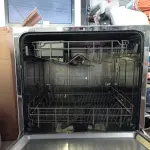 LOTE 151 - 01 LAVA LOUÇAS MARCA ELECTROLUX. (NO ESTADO) ATENÇÃO! FAZER A VISITAÇÃO ANTES DE ARREMATAR, NÃO SABEMOS SE FUNCIONA. LEILÃO NÃO TEM GARANTIA E NEM DEVOLUÇÃO, SUJEITO A POSSÍVEIS AVARIAS VISÍVEIS/OCULTAS E/OU AUSÊNCIA DE COMPONENTES.