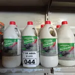 LOTE 044 - 08 GALÕES DE RHODOPAS 3,2KG. (NO ESTADO) ATENÇÃO! FAZER A VISITAÇÃO ANTES DE ARREMATAR, NÃO SABEMOS SE FUNCIONA. LEILÃO NÃO TEM GARANTIA E NEM DEVOLUÇÃO, SUJEITO A POSSÍVEIS AVARIAS VISÍVEIS/OCULTAS E/OU AUSÊNCIA DE COMPONENTES.