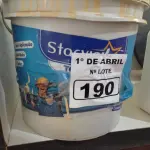 LOTE 190 - 01 BALDE DE MASSA ACRÍLICA STAR VINIL 25KG. (NO ESTADO) ATENÇÃO! FAZER A VISITAÇÃO ANTES DE ARREMATAR, NÃO SABEMOS SE FUNCIONA. LEILÃO NÃO TEM GARANTIA E NEM DEVOLUÇÃO, SUJEITO A POSSÍVEIS AVARIAS VISÍVEIS/OCULTAS E/OU AUSÊNCIA DE COMPONENTES.