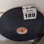 LOTE 189 - 05 DISCOS DE CORTE. (NO ESTADO) ATENÇÃO! FAZER A VISITAÇÃO ANTES DE ARREMATAR, NÃO SABEMOS SE FUNCIONA. LEILÃO NÃO TEM GARANTIA E NEM DEVOLUÇÃO, SUJEITO A POSSÍVEIS AVARIAS VISÍVEIS/OCULTAS E/OU AUSÊNCIA DE COMPONENTES.