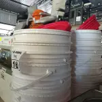 LOTE 160 - 01 LOTE COM VÁRIOS BALDES DE PLÁSTICO. (NO ESTADO) ATENÇÃO! FAZER A VISITAÇÃO ANTES DE ARREMATAR, NÃO SABEMOS SE FUNCIONA. LEILÃO NÃO TEM GARANTIA E NEM DEVOLUÇÃO, SUJEITO A POSSÍVEIS AVARIAS VISÍVEIS/OCULTAS E/OU AUSÊNCIA DE COMPONENTES.