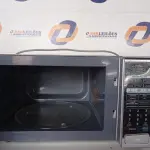 LOTE 004 - 01 MICRO-ONDAS LG 110V. MODELO: MH7049C (MICROWAVE) (NO ESTADO) AV9638V