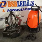 LOTE 041 - 01 MACACO SANFONA E 01 PULVERIZADOR. (NO ESTADO) ATENÇÃO! FAZER A VISITAÇÃO ANTES DE ARREMATAR, NÃO SABEMOS SE FUNCIONA. LEILÃO NÃO TEM GARANTIA E NEM DEVOLUÇÃO, SUJEITO A POSSÍVEIS AVARIAS VISÍVEIS/OCULTAS E/OU AUSÊNCIA DE COMPONENTES.