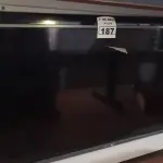 LOTE 187 - 02 TV’S MARCAS E MODELOS DIVERSOS PARA RETIRADA DE PEÇAS. (NO ESTADO) ATENÇÃO! FAZER A VISITAÇÃO ANTES DE ARREMATAR, NÃO SABEMOS SE FUNCIONA. LEILÃO NÃO TEM GARANTIA E NEM DEVOLUÇÃO, SUJEITO A POSSÍVEIS AVARIAS VISÍVEIS/OCULTAS E/OU AUSÊNCIA DE COMPONENTES.